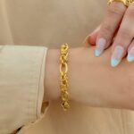 Tie bracelet