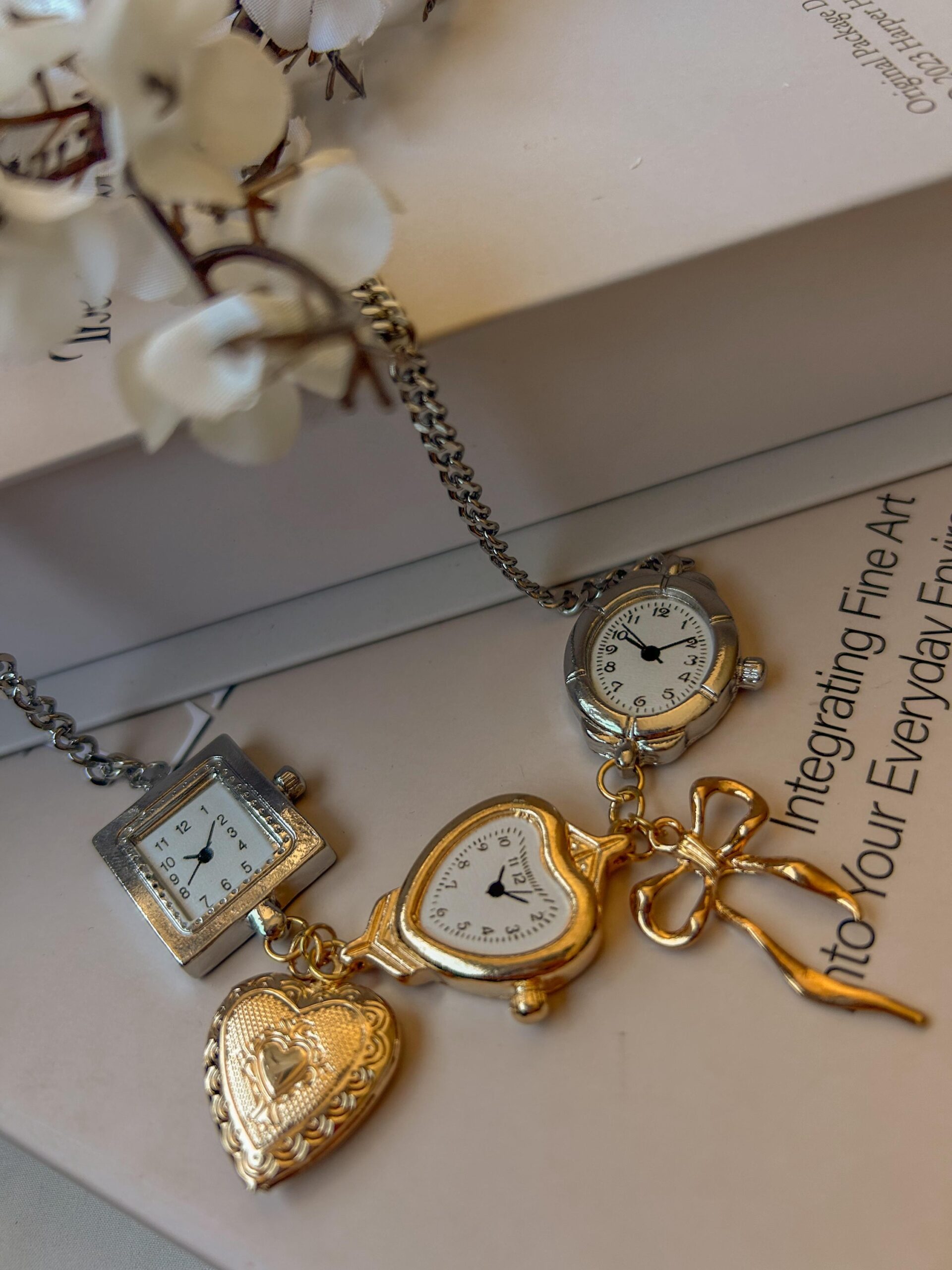 497b0e73-fb34-4476-86ef-42221e8ff408 Time & Love Necklace - الصورة 1