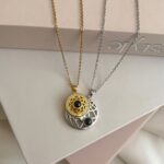 Contrast Necklace