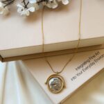 Glod necklace