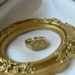 Pinky ring