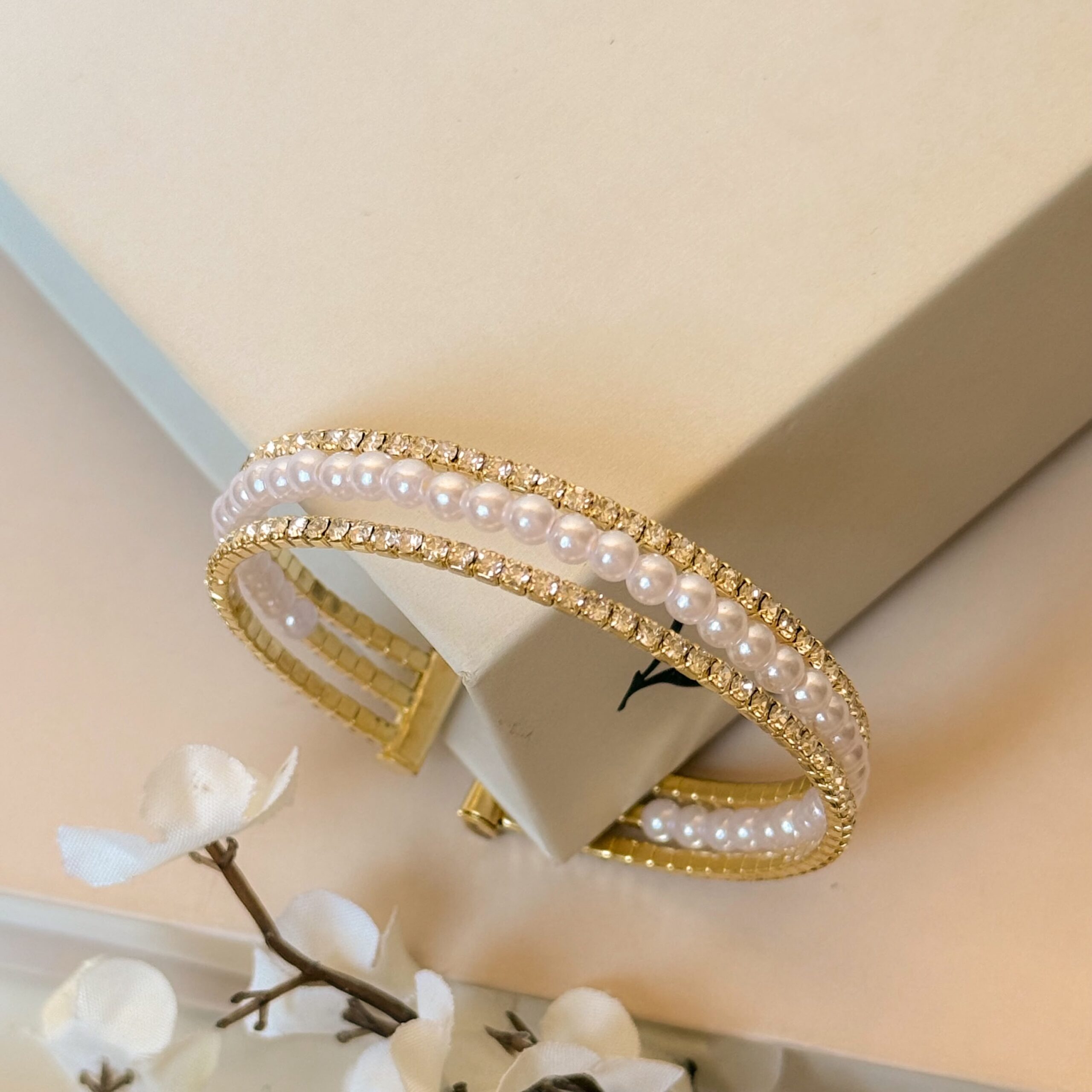 924352ff-a2a6-40b1-8c29-f168b25c2583 Pearl Glow - الصورة 1
