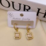 Gold earring